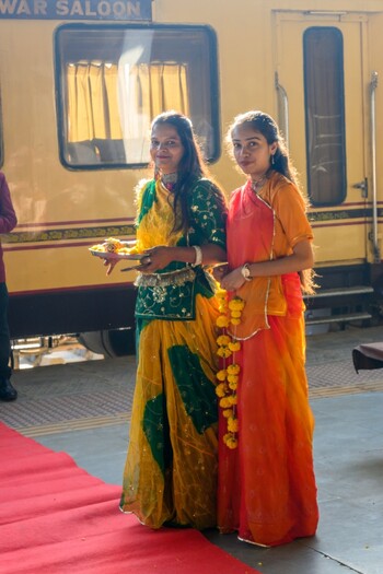 Accoglienza in stazione a Udaipur